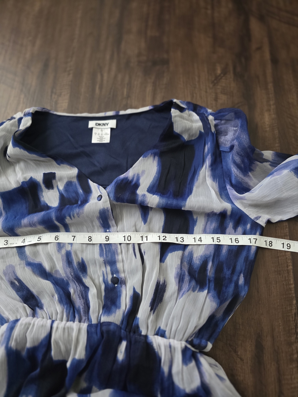 DKNY Blue Tie-Dye V-Neck Tiered Midi Dress - Picture 4 of 6